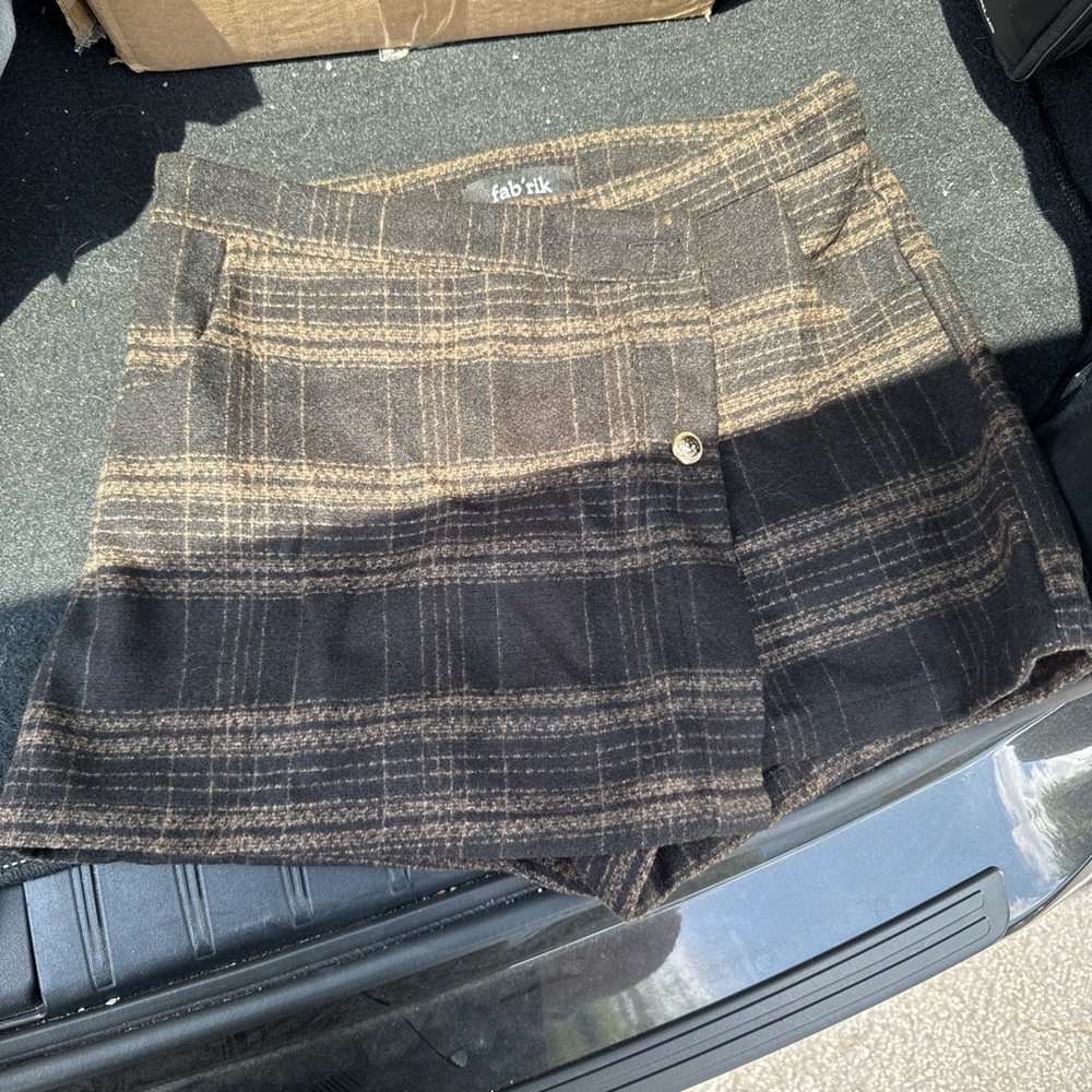 skort